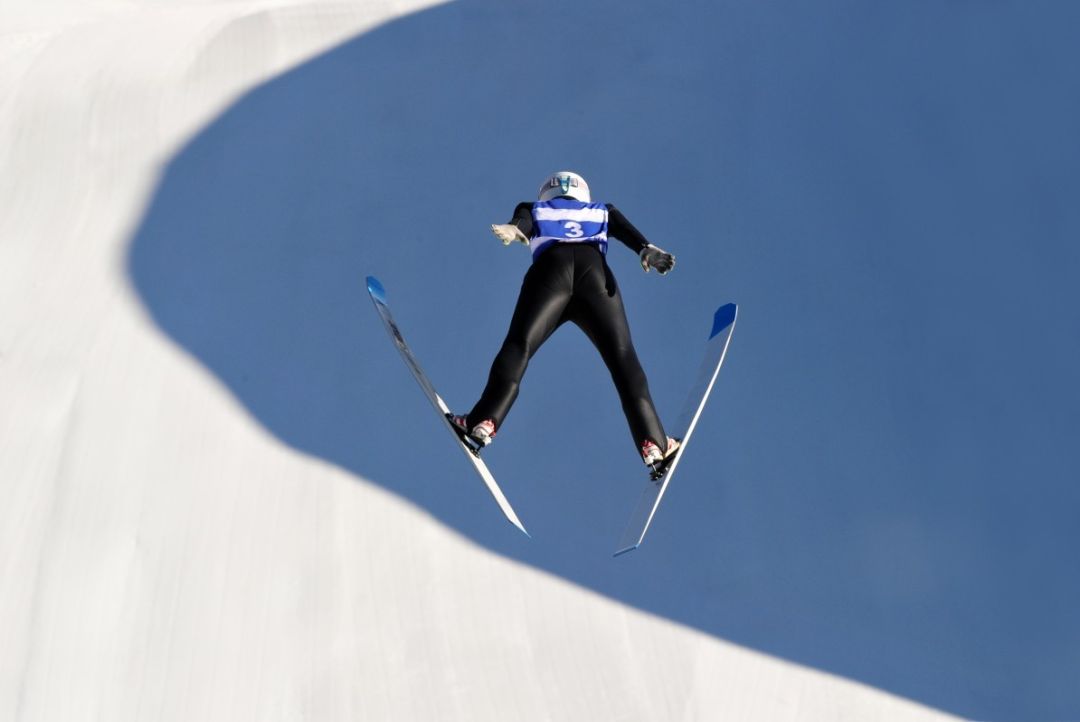 Discrepancy in prize for ski jumping qualifying winners sparks discussion on gender equality